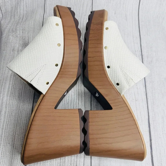 Dr. Scholl’s Womens Faux Wood Platform‎ Riveted Wake Up Sandal Mule White 11 M - Picture 2 of 7